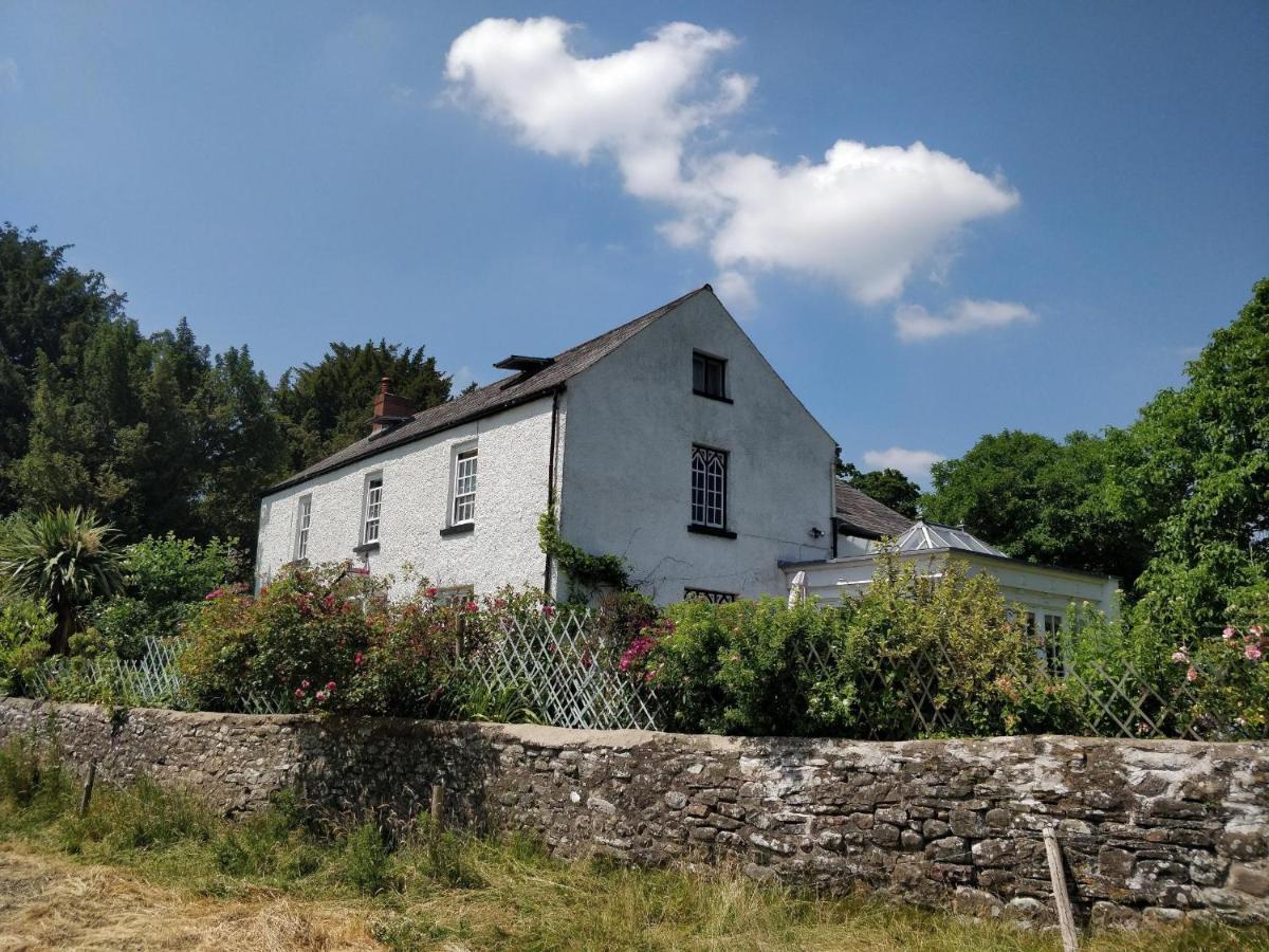 The Old Rectory Bed & Breakfast 阿伯加文尼 外观 照片