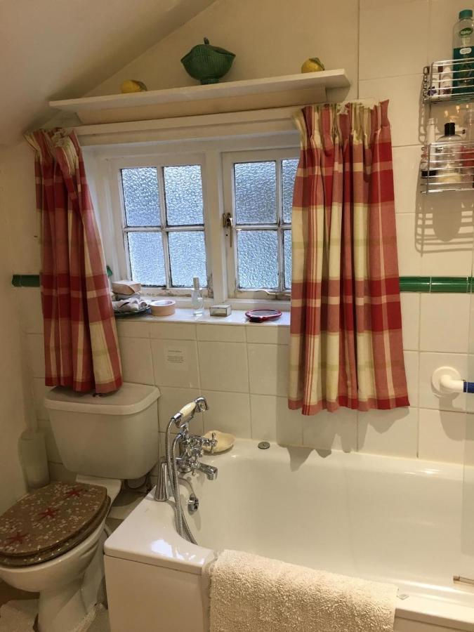 The Old Rectory Bed & Breakfast 阿伯加文尼 外观 照片
