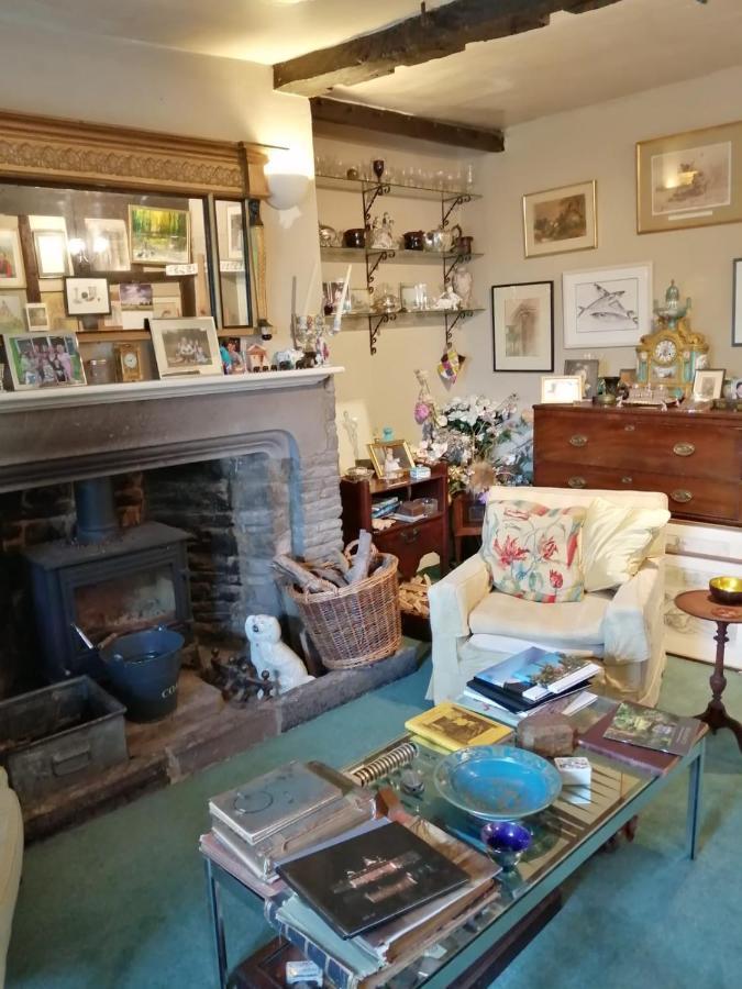 The Old Rectory Bed & Breakfast 阿伯加文尼 外观 照片