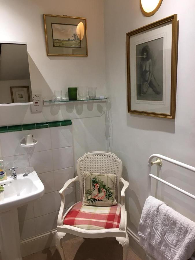 The Old Rectory Bed & Breakfast 阿伯加文尼 外观 照片